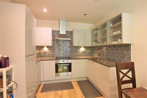 7 Clarke Avenue, Hounslow, TW3 4FE