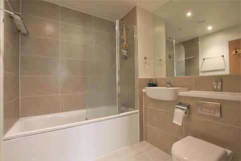 7 Clarke Avenue, Hounslow, TW3 4FE