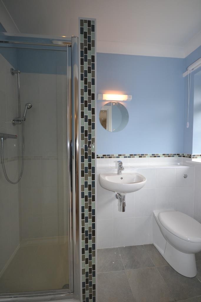 Master En-Suite.jpg