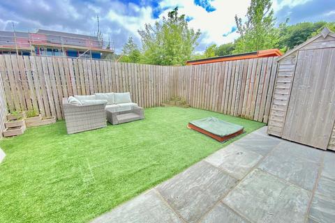 93 Broad Oak, Linthwaite, Huddersfield, HD7 5TE