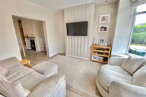 93 Broad Oak, Linthwaite, Huddersfield, HD7 5TE