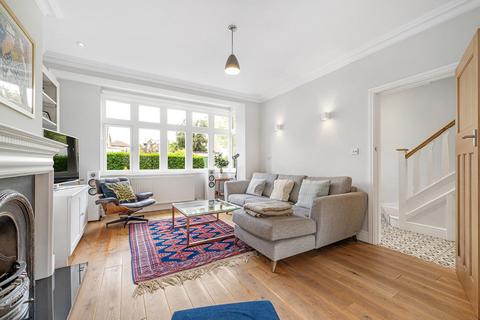 38 Torrens Road, London, SW2 5BT