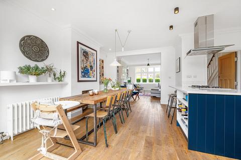 38 Torrens Road, London, SW2 5BT