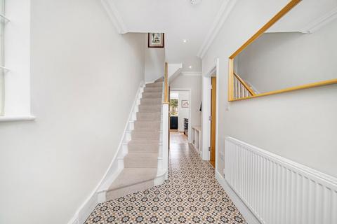 38 Torrens Road, London, SW2 5BT