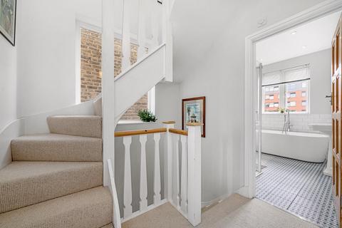38 Torrens Road, London, SW2 5BT