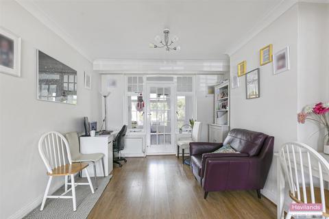 4 bedroom semi-detached house for sale - Charter Way, Southgate, N14