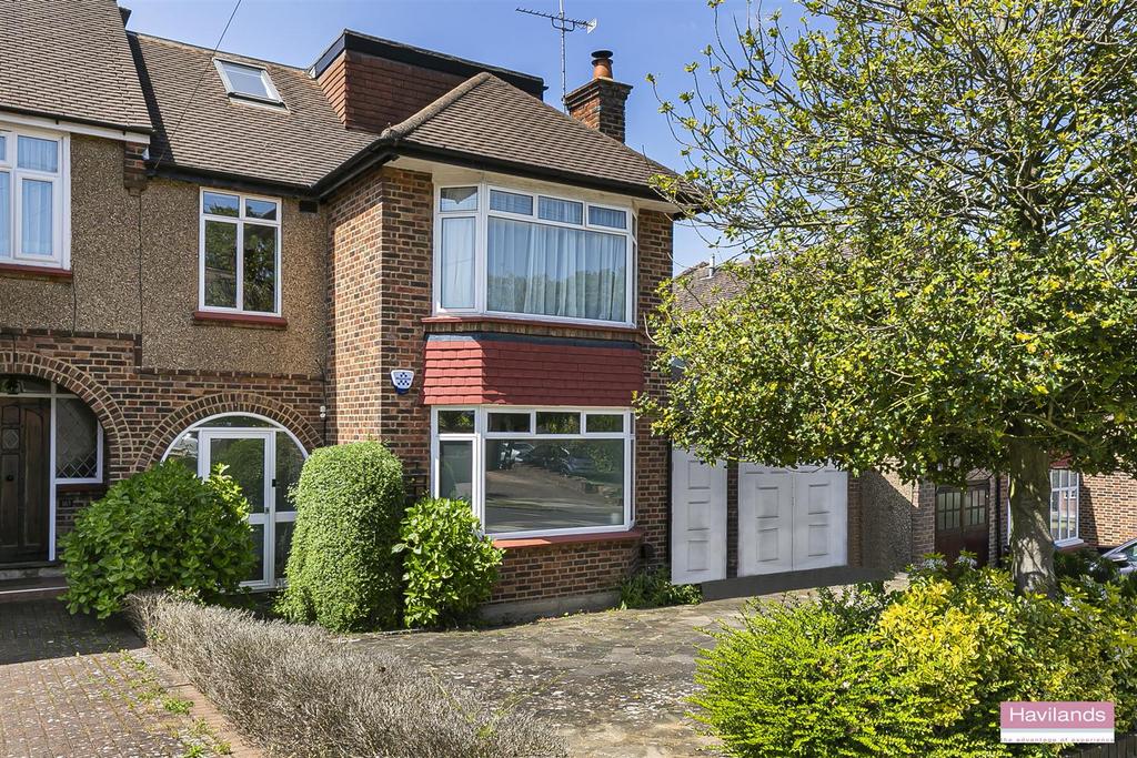 South Lodge Drive, Southgate, N14 4 bed semidetached house for sale