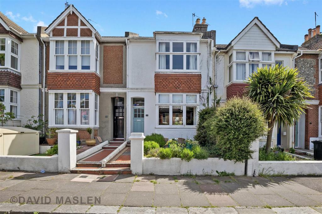 Southdown Avenue 3 bed house £760,000