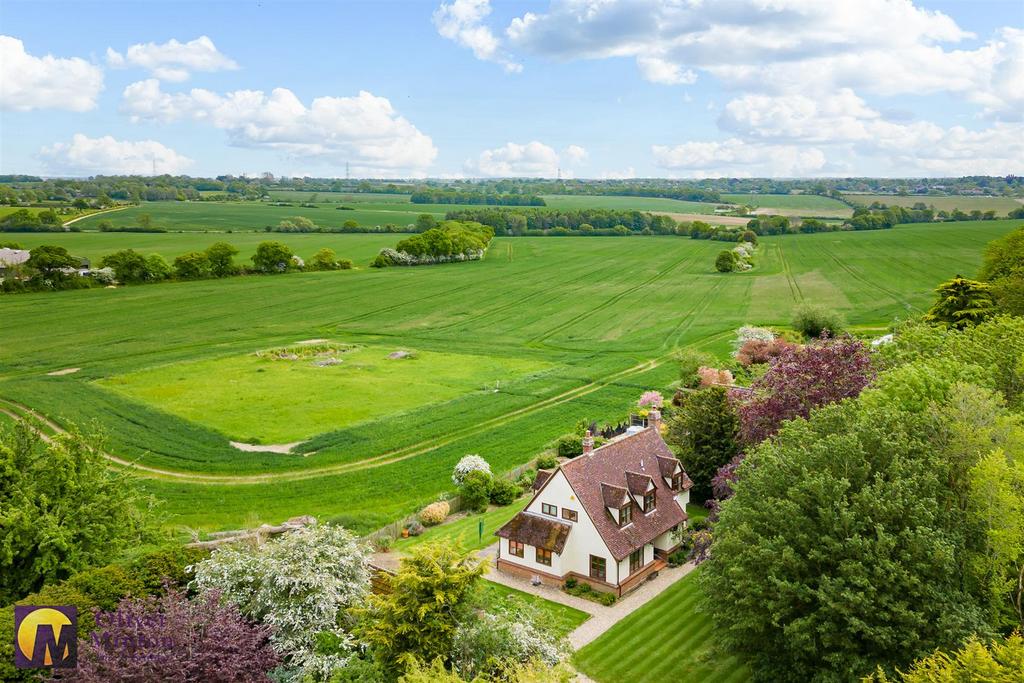 Southern Green, Rushden, Herts 3 bed detached house for sale £875,000