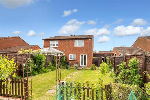 21 Challacombe, Furzton, Milton Keynes, MK4 1DP