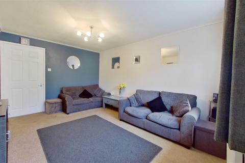 21 Challacombe, Furzton, Milton Keynes, MK4 1DP