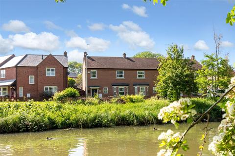 3 bedroom end of terrace house for sale - Rays Close, Bletchley, Milton Keynes
