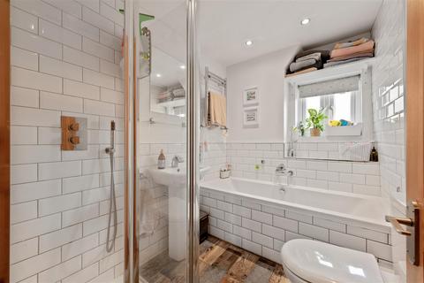26 Clewer Fields, Windsor, SL4 5BW