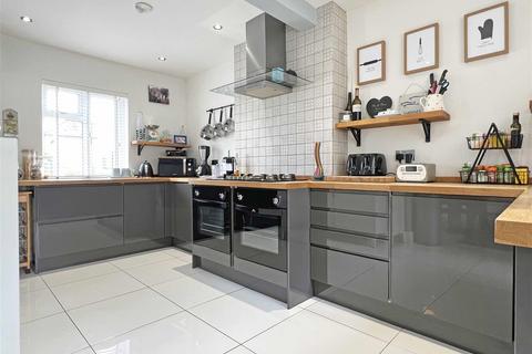 9 Crescent Road, Chelmsford, CM2 7DB
