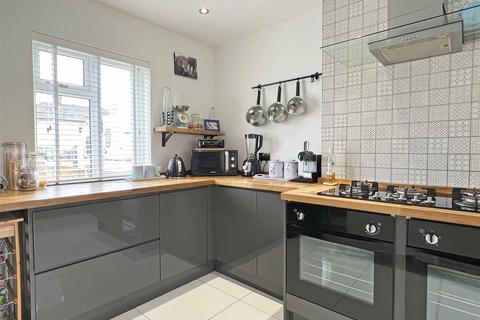 9 Crescent Road, Chelmsford, CM2 7DB