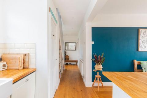 66 Brangwyn Grove, Bristol, BS7 9UD