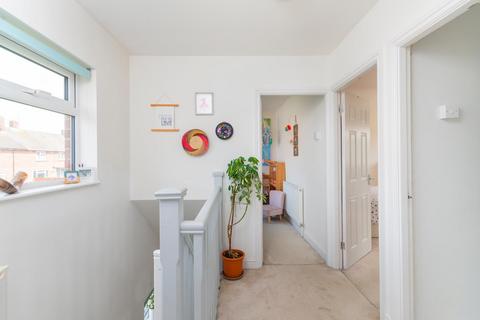66 Brangwyn Grove, Bristol, BS7 9UD
