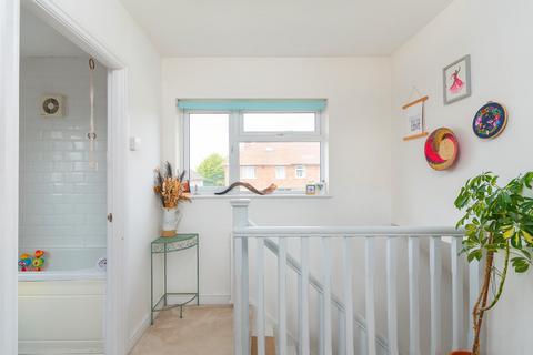 66 Brangwyn Grove, Bristol, BS7 9UD