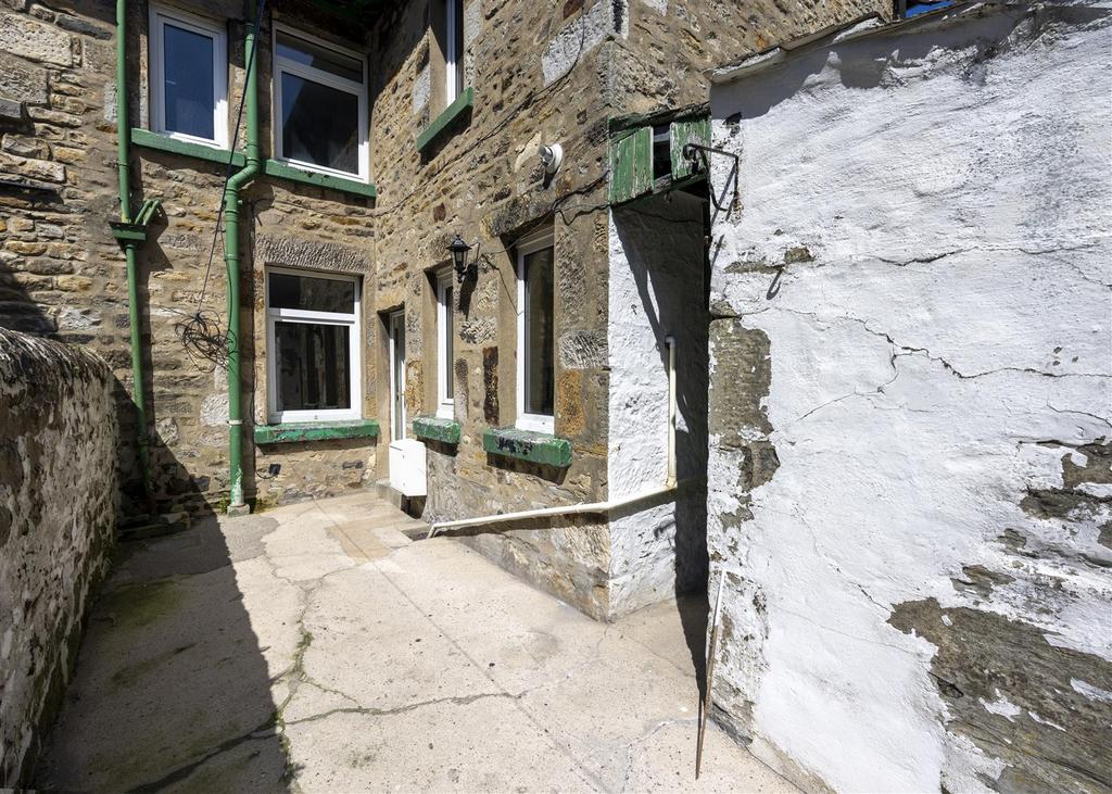 2 Mayfield Road, Bentham 2 bed terraced house for sale £139,500