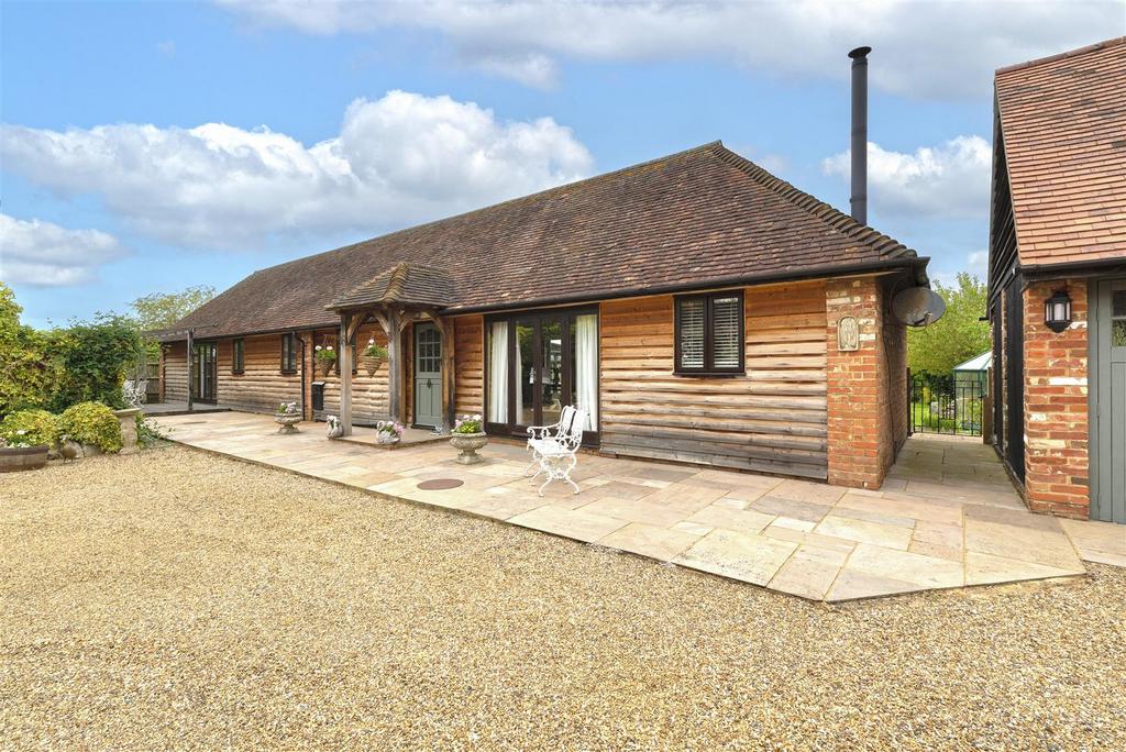 Willow Lane, Paddock Wood, Tonbridge 3 bed detached house for sale £
