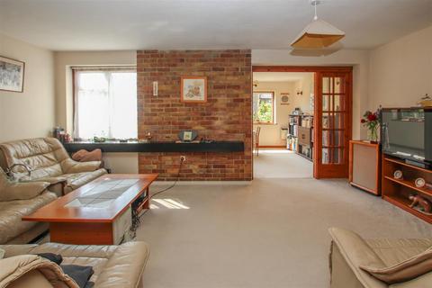 12 Hamilton Crescent, Warley, Brentwood, CM14 5ES