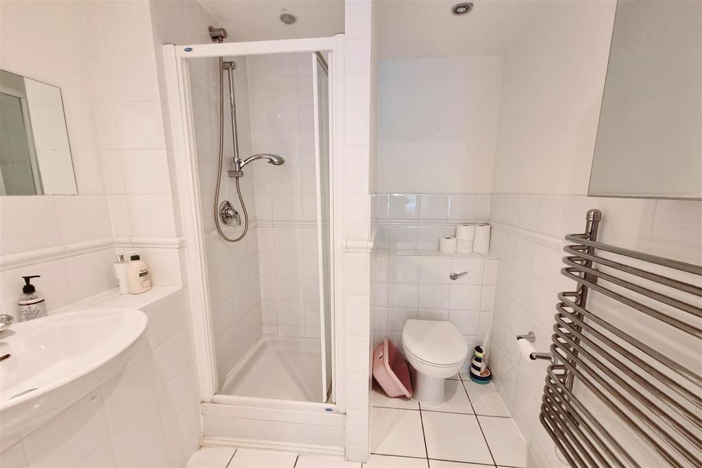 En suite shower room