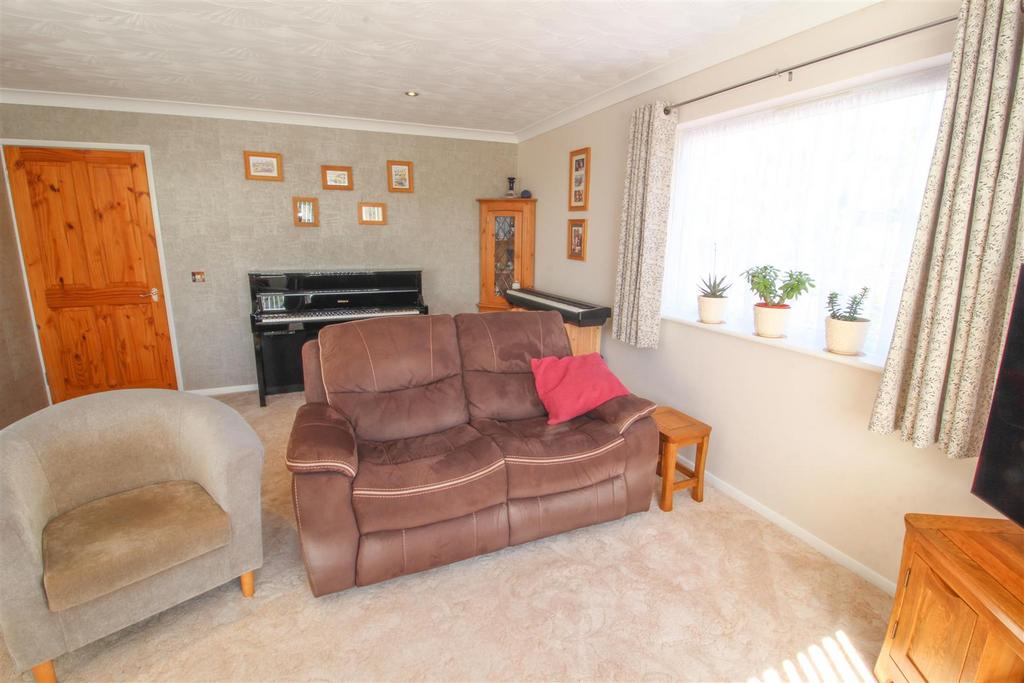 Lounge - Dining Room