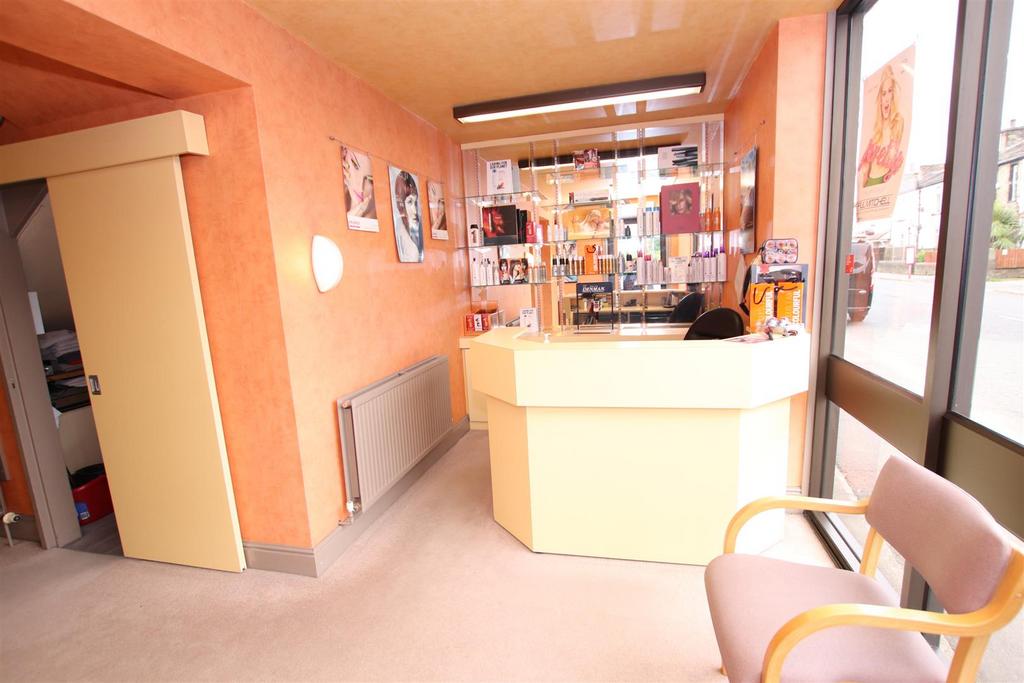 Undercliffe Road, Bradford 2 bed end of terrace house for sale £155,000