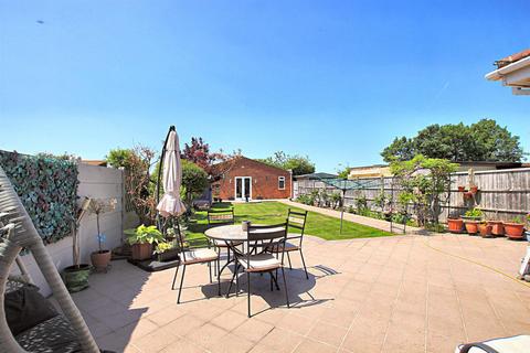 80 Burns Way, Hounslow, TW5 9BB