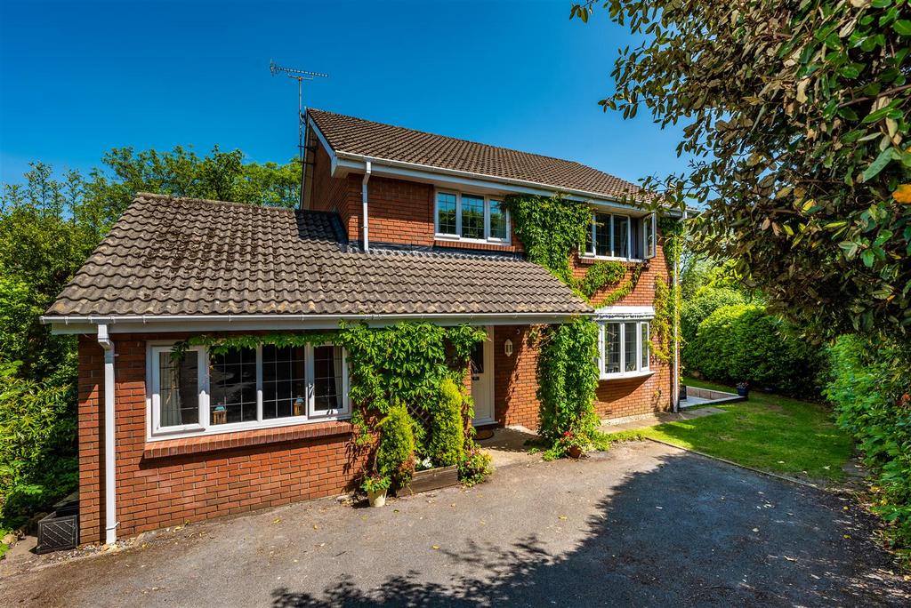 Gower Road, Upper Killay, Swansea 4 bed detached house for sale £500,000