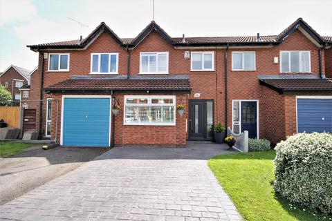 3 bedroom terraced house for sale - Monton Avenue, Monton, Manchester