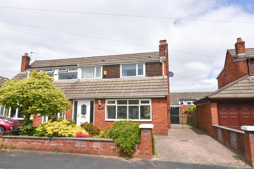 Coppice Drive, Marus Bridge, Wigan, WN3 5QS 2 bed semidetached house