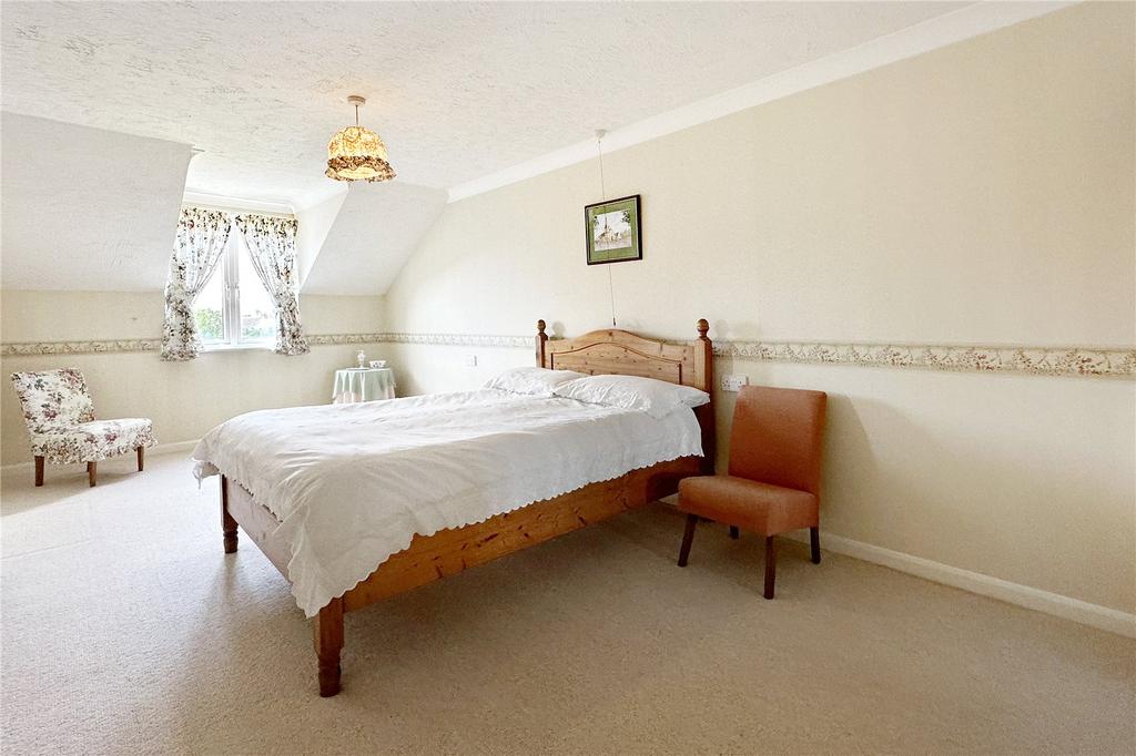 Silverwood Court, Wakehurst Place, Rustington, Littlehampton 2 bed