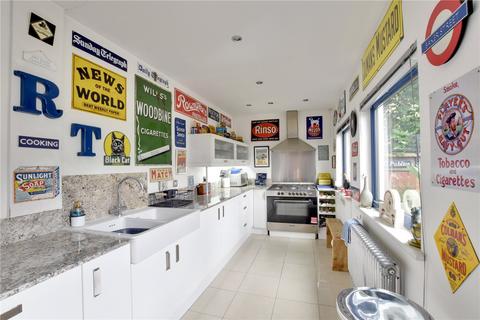 5 bedroom detached house for sale - Langton Way, Blackheath, London, SE3