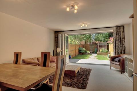 2 bedroom terraced house to rent, Charlotte Mews, Henley On Thames