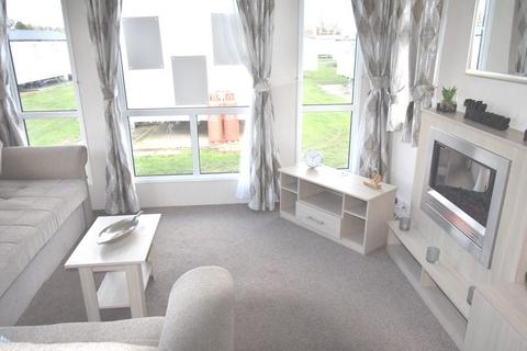 2 bedroom static caravan for sale - Pakefield Holiday Park