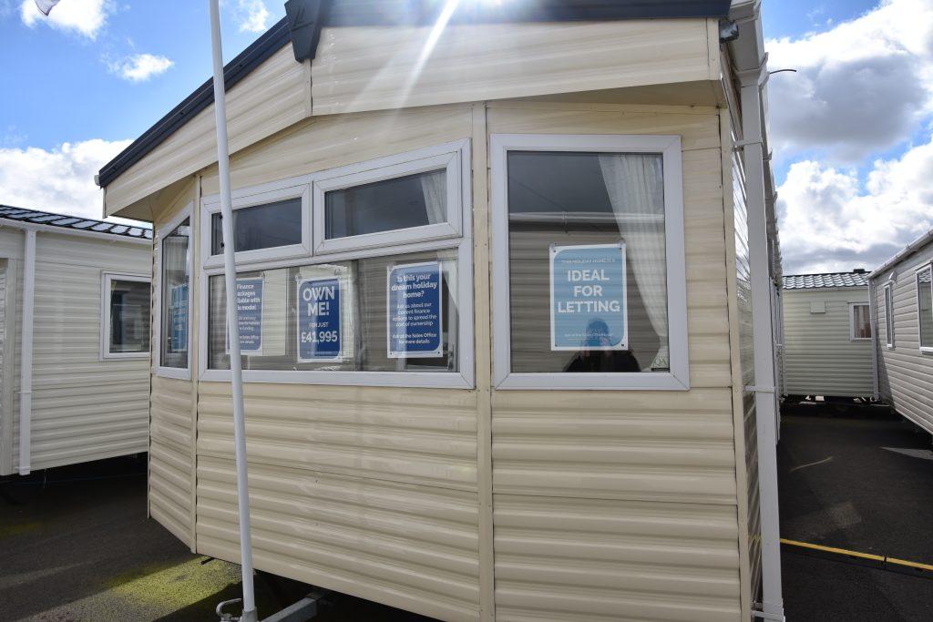 Pakefield Holiday Park 3 bed static caravan for sale £39,995