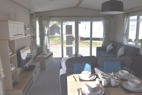 2 bedroom static caravan for sale - Pakefield Holiday Park