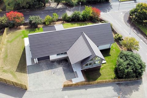 Acerwood Horseshoe Drive, Crieff, PH7 4LT