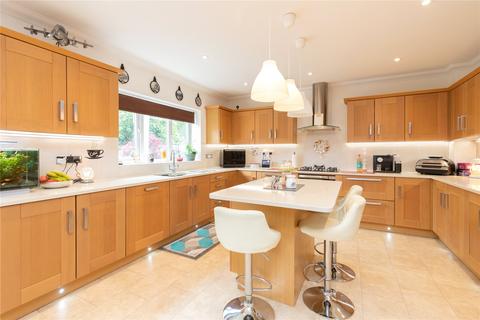 5 bedroom detached house for sale, High Street, Sandhurst, Berkshire, GU47