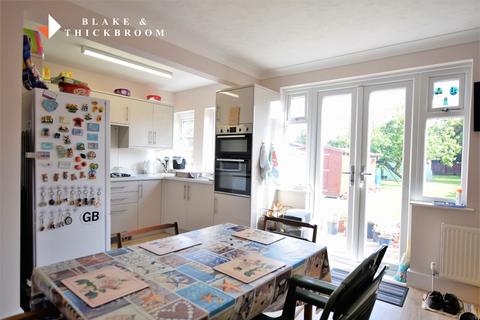 25 Douglas Road, Clacton-on-sea, CO15 3JT