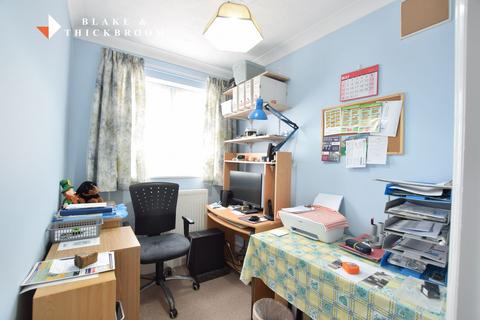 25 Douglas Road, Clacton-on-sea, CO15 3JT