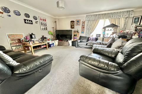 4 bedroom terraced house for sale, Gresley Drive, Braintree, CM7