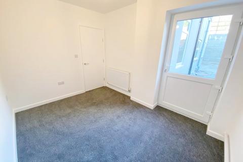 3 bedroom flat to rent, Canning Street, Ebbw Vale NP23