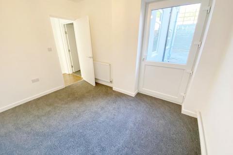 3 bedroom flat to rent, Canning Street, Ebbw Vale NP23