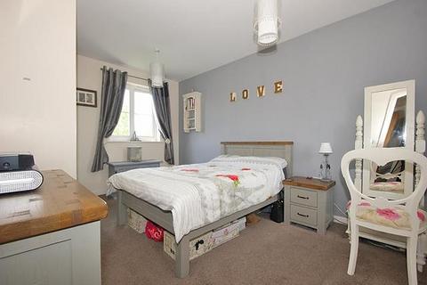 2 bedroom terraced house to rent - Braganza Way, Springfield, CM1