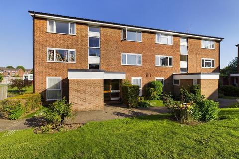 66 Bellfield, Croydon, CR0 9JX