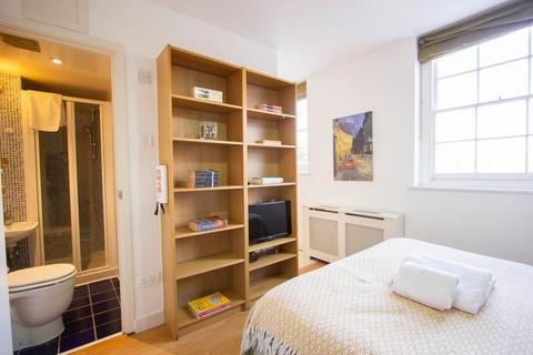 Studio to rent, North Gower Street, Euston, London, NW1