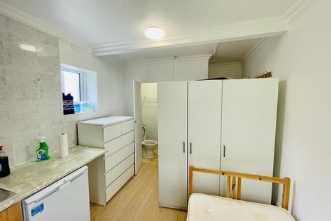 Studio to rent - Rectory Road, N16 7SD