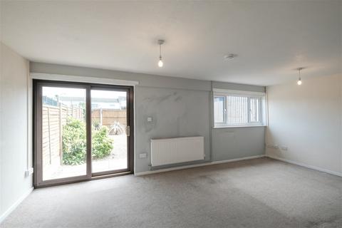 100 Bushley Close, Redditch, B98 7TX